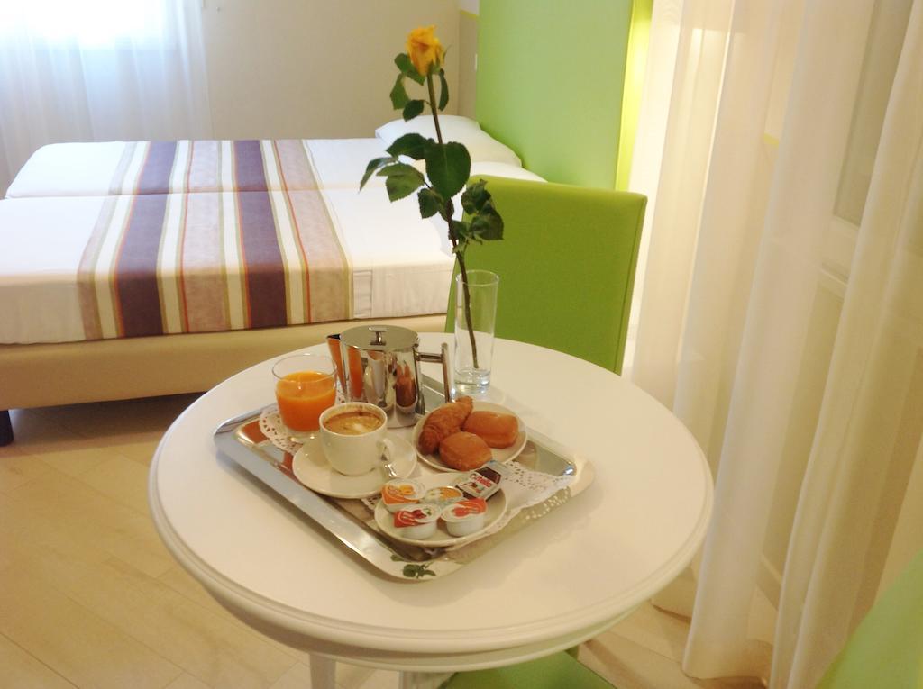 Hotel Souvenir Monterosso al Mare Szoba fotó